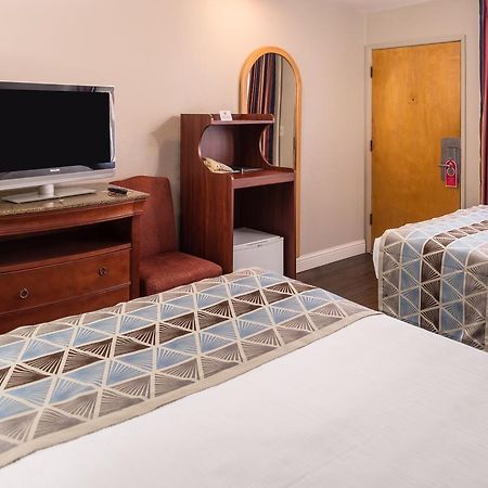 Laurel Inn & Conference Center Salinas Zewnętrze zdjęcie